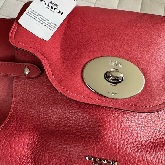 Coach Red Leather Women's Bag - Picture 2 of 6